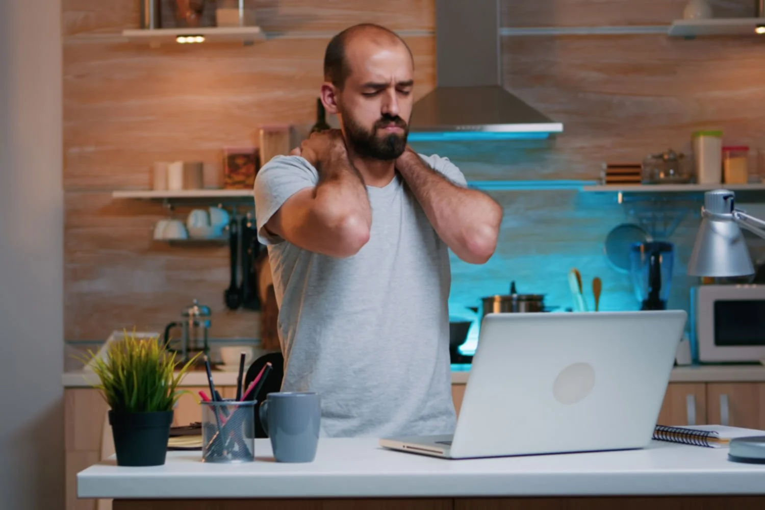 Neck pain and headaches from hours at the computer can be helped with focused physical therapy