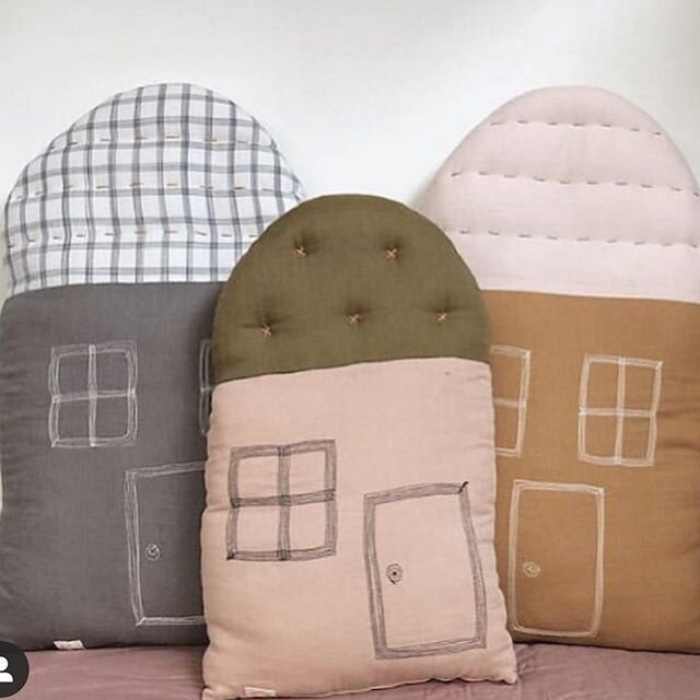 Camomile London divine house cushions 🥰
#camomilelon @camomilelindon #house #kidsdecor #kidsbed