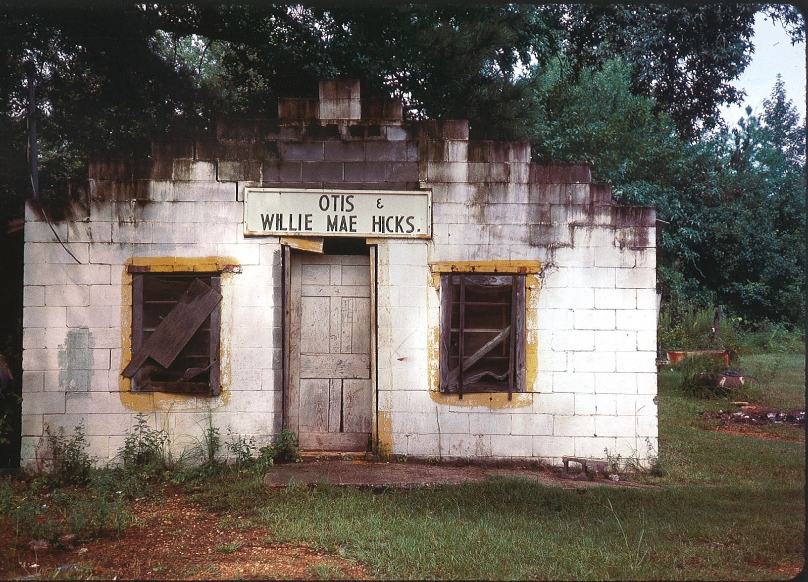 1746_001.jpg