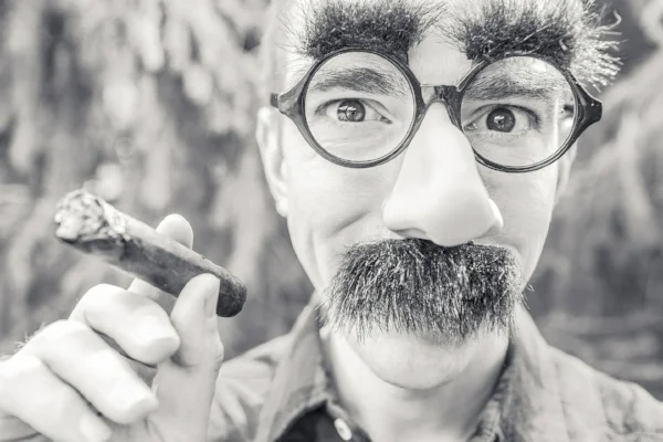 cigar-362183_1920.jpg