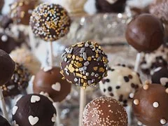cake-pops-693645__180.jpg