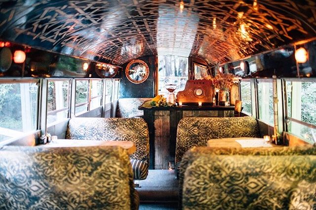 All aboard the bus for whiskey shots⚡️🥃⚡️ .
.
.
photo by @scali