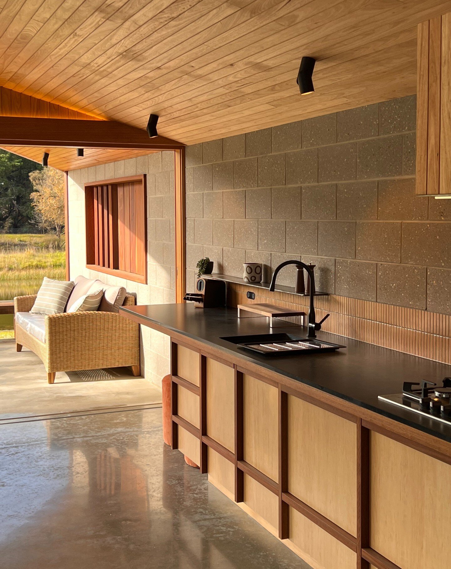 Torquay Cabin 1

Recently completed off grid cabin in Torquay.
Beautifully built by @skdunstanbuilders 

check out @ellas_rest to stay.

#emmamitchellarchitect #cabin #australianarchitecture