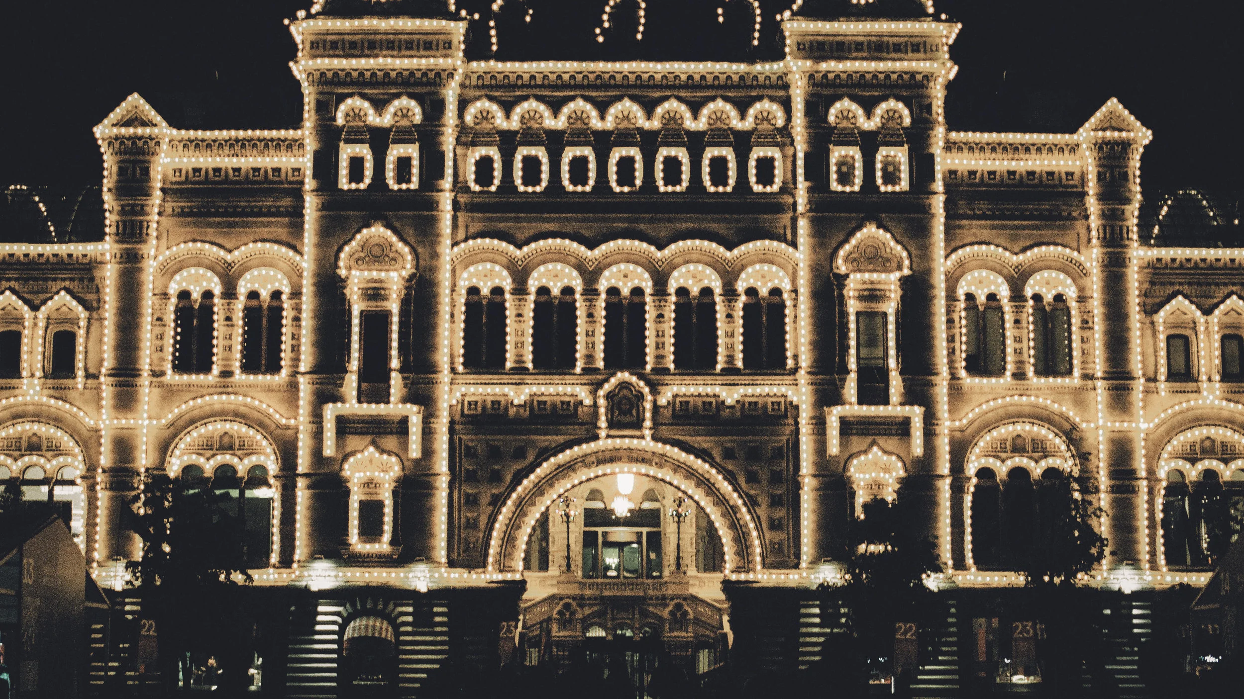 red suqare at night.jpg