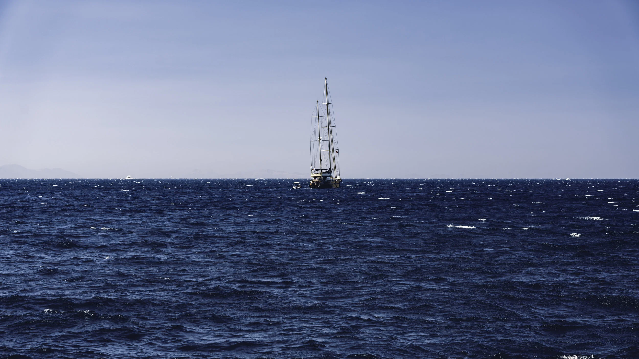 lonely boat.jpg