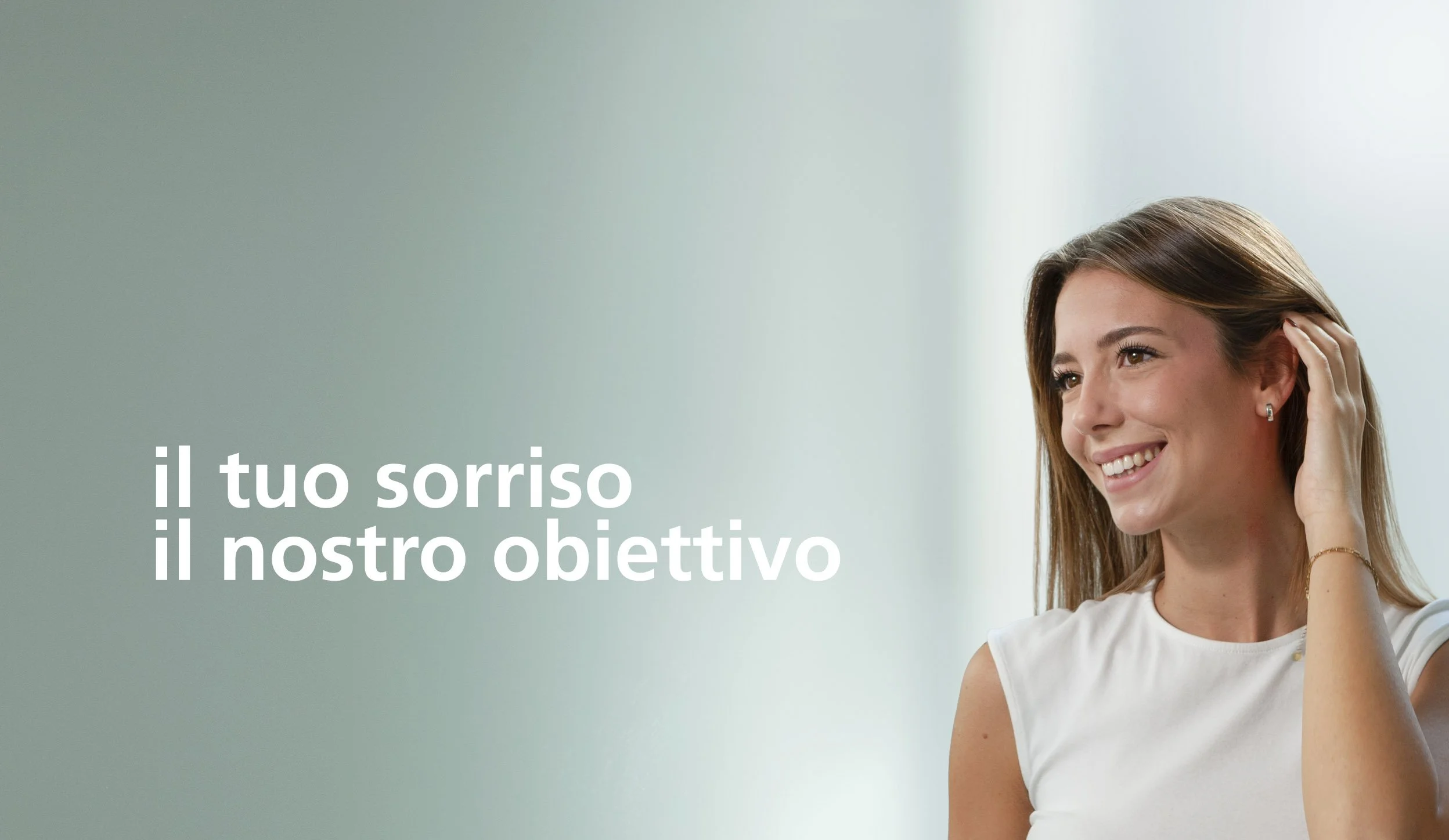 MODELLA A2+ TESTO.jpg