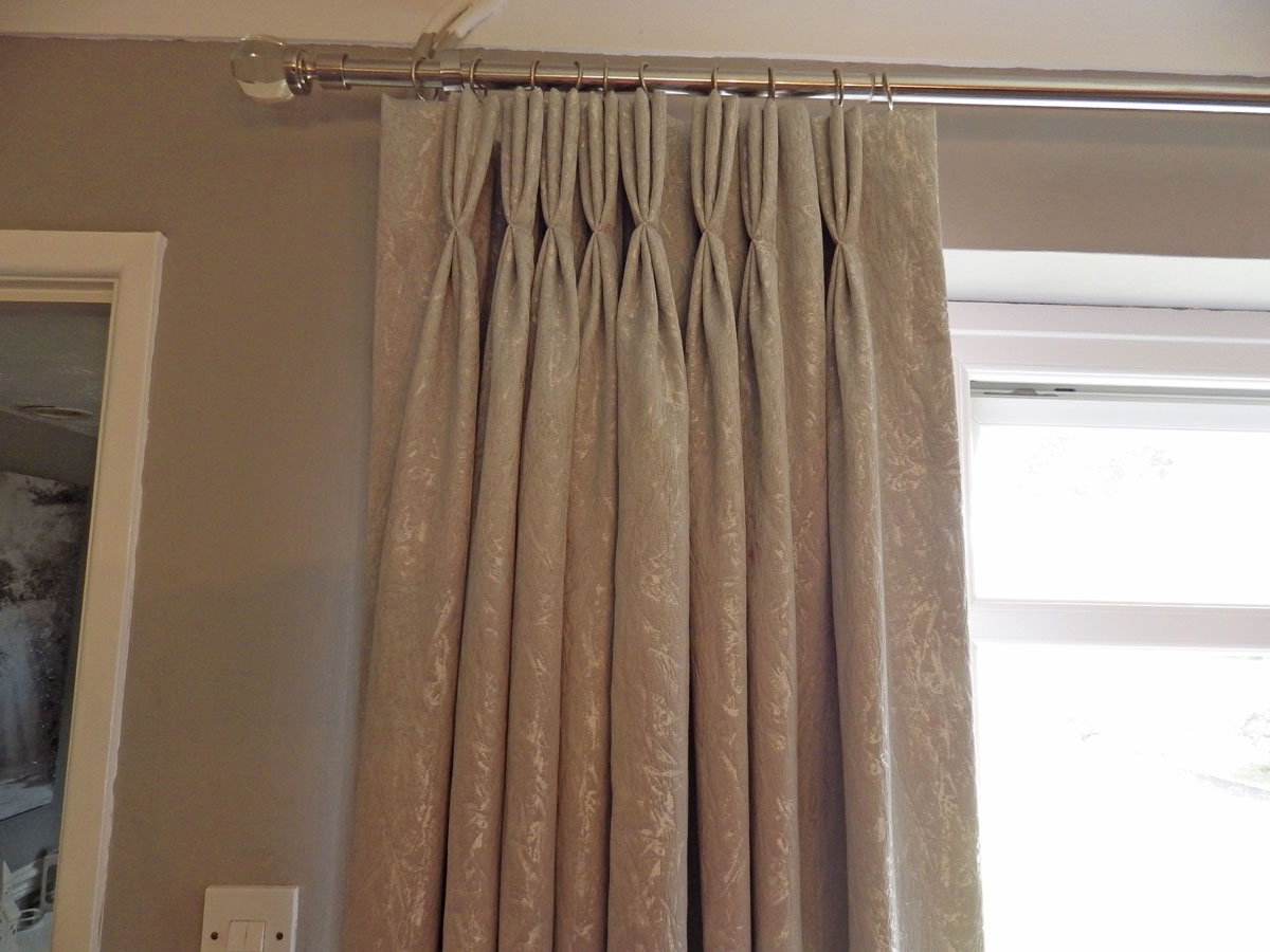 wendy-debenham-french-pleat-curtain-1.jpg