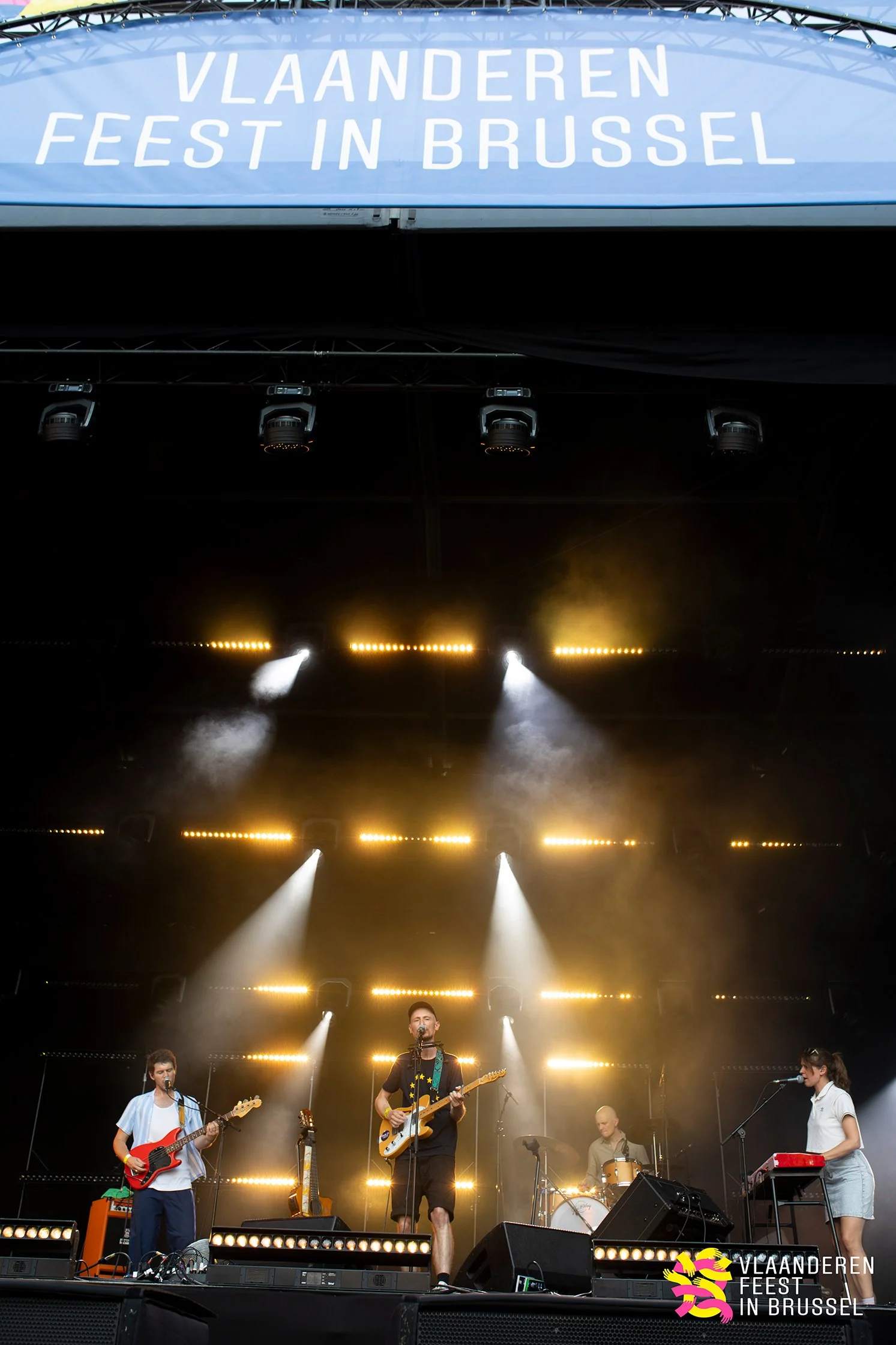 104 LR - Vlaanderen feest in Brussel - Lies Engelen - met logo.jpg