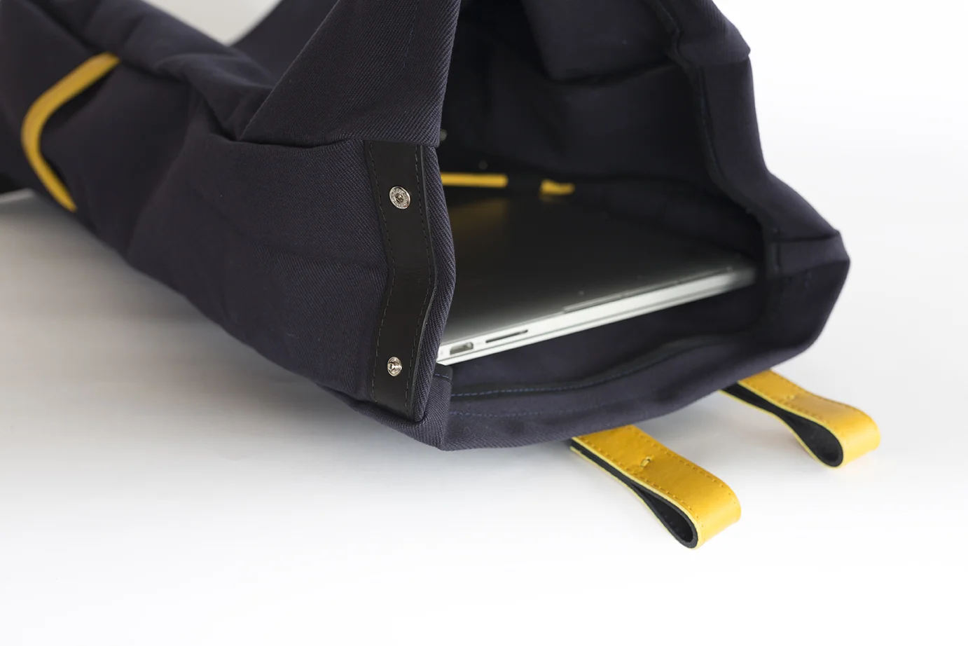 StudioCandiceLau-backpackproduct10.jpg