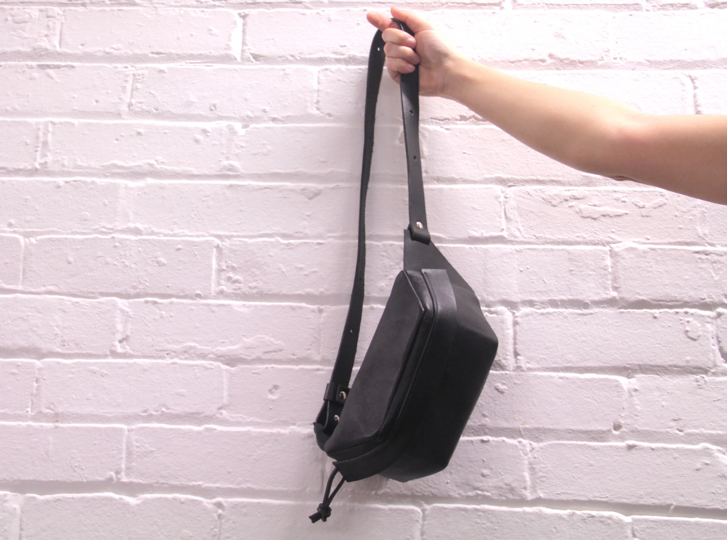 bumbag-black03.jpg