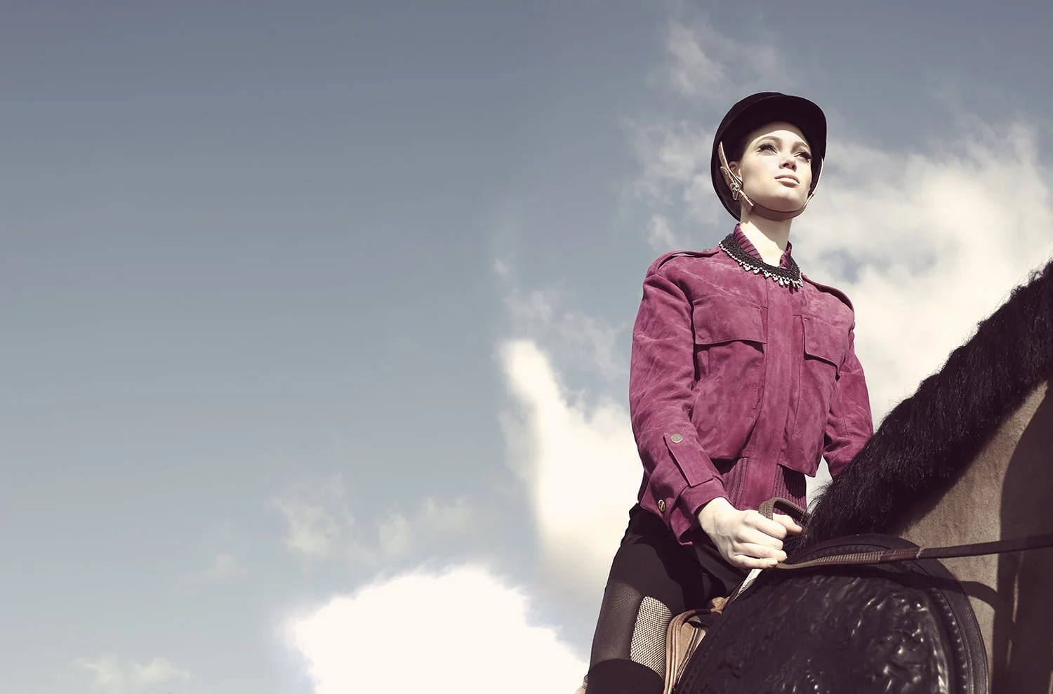 horse-lady-fashion-editorial-victoire-magazine-by-oskar.jpg