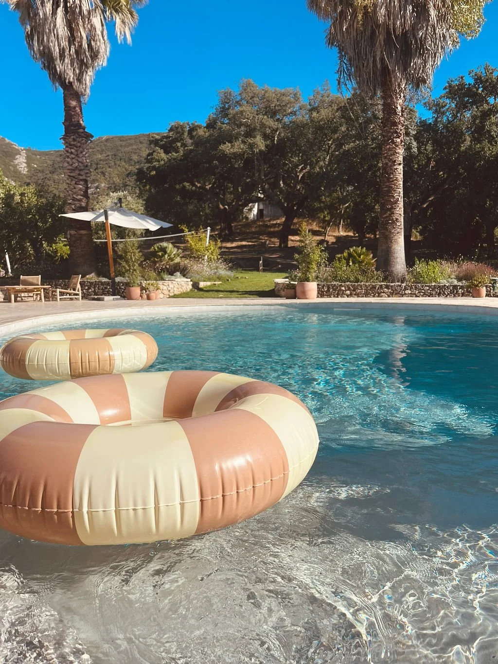 Pool_2.jpg