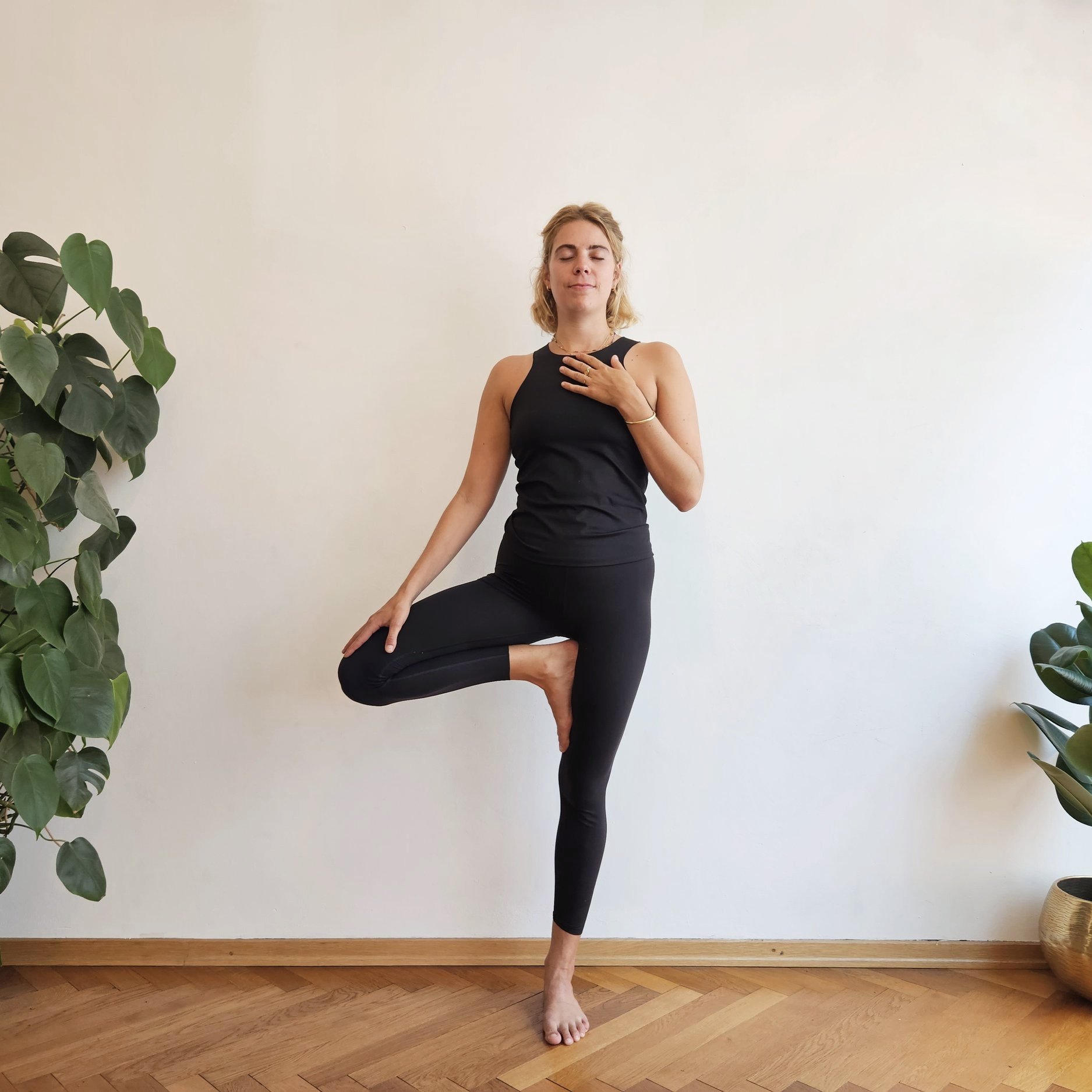 yin+yang-yoga+du+printemps+2024-yoga+lab-yoga+geneve+paques.jpg