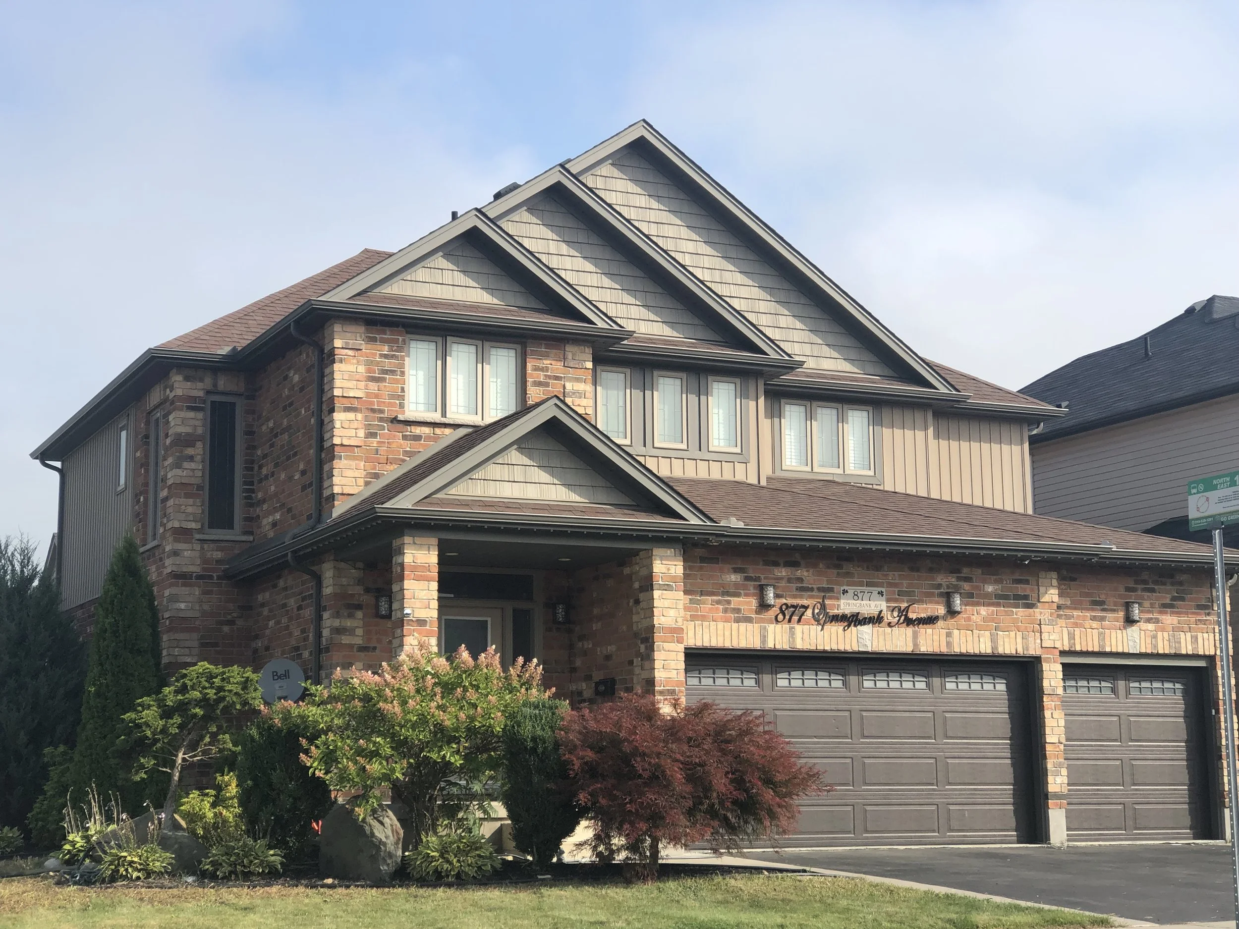 877 Springbank 3.jpg