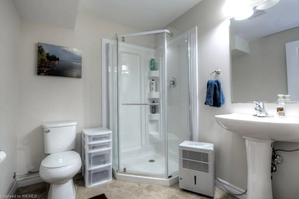 bathroom.4.jpeg