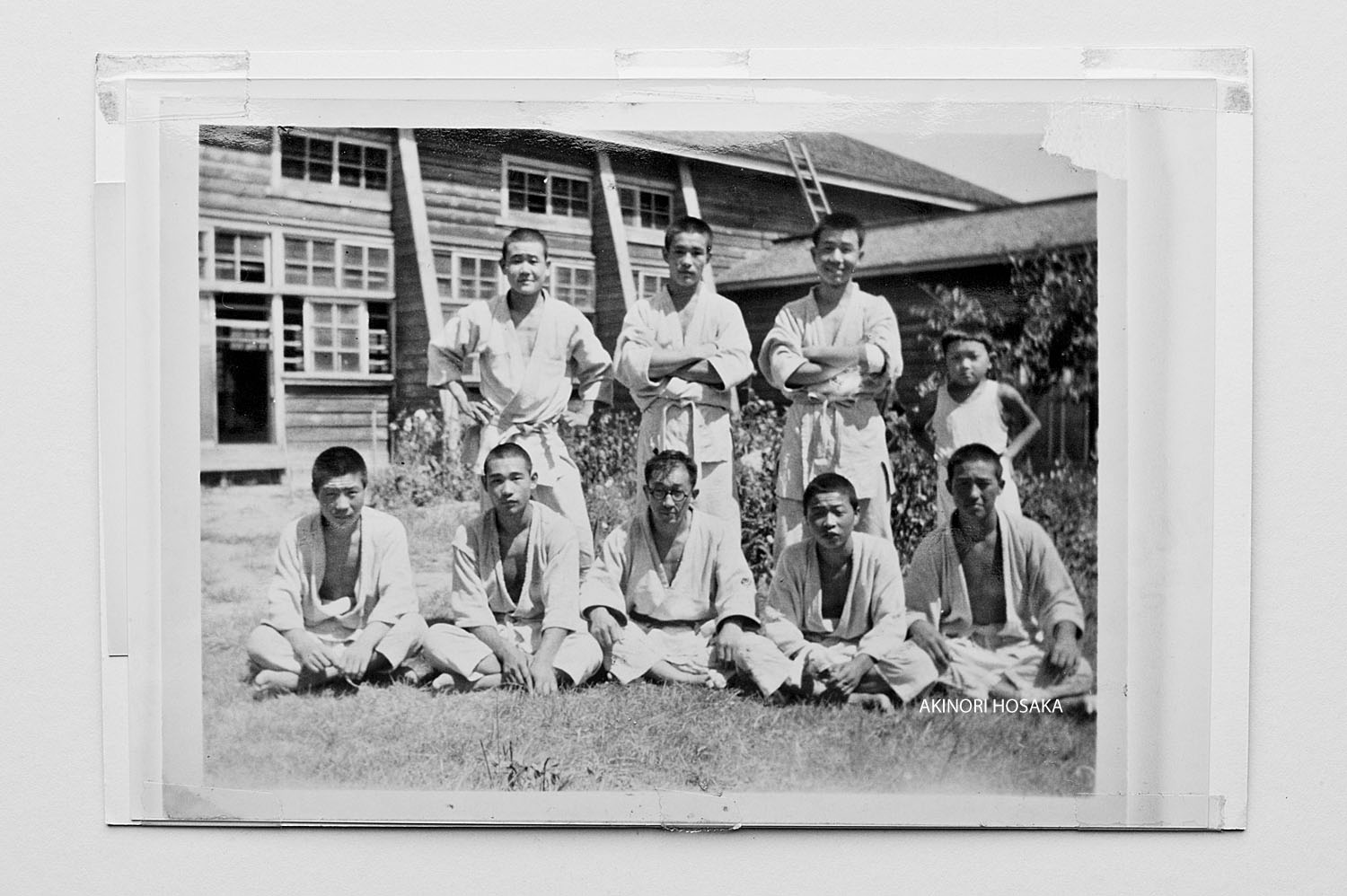 Akinori Hosaka (far right, front row) at his high school Judo club.