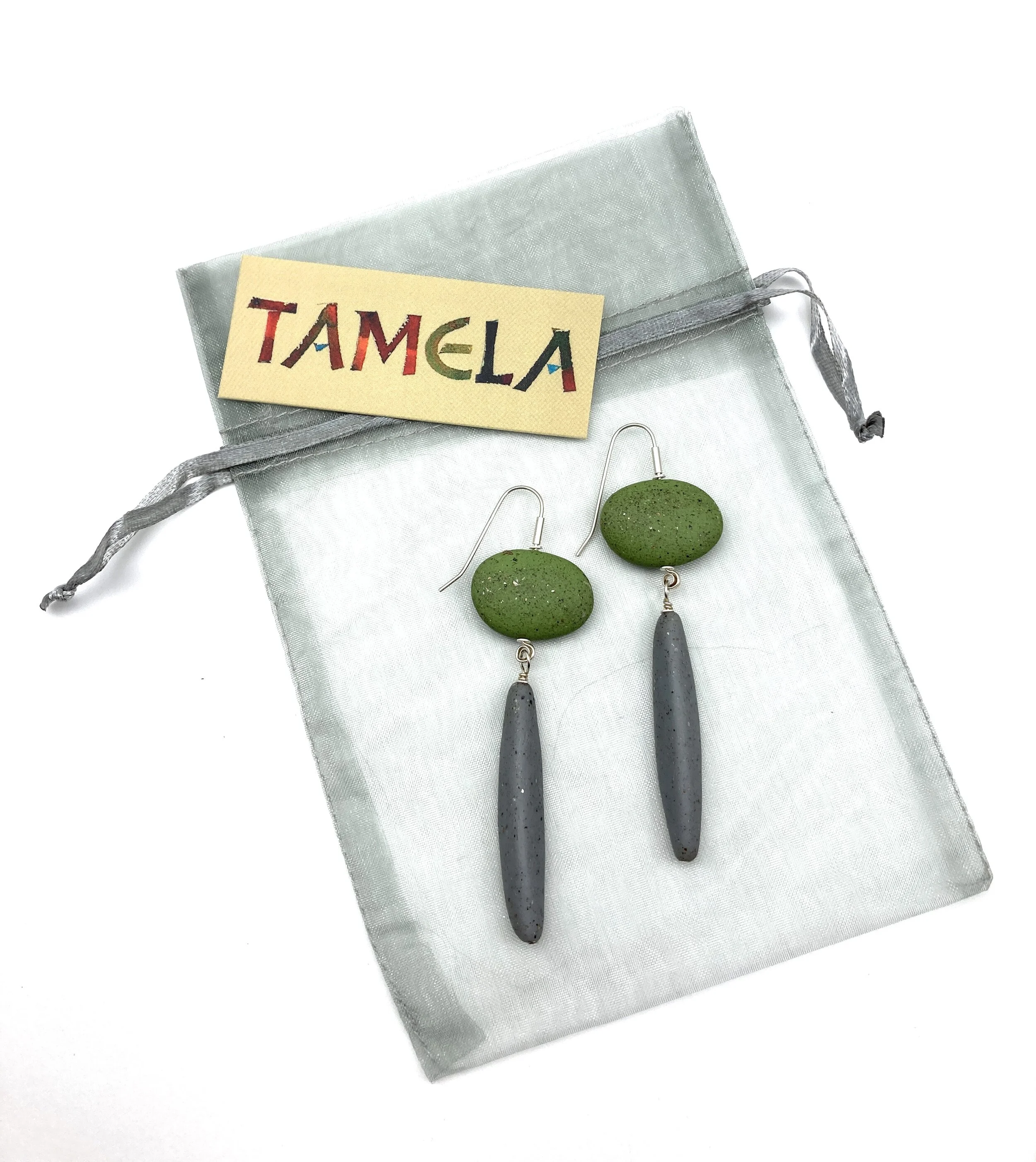 AC3ACB0C-12A3-4B52-8A97-5A8CD776D97A