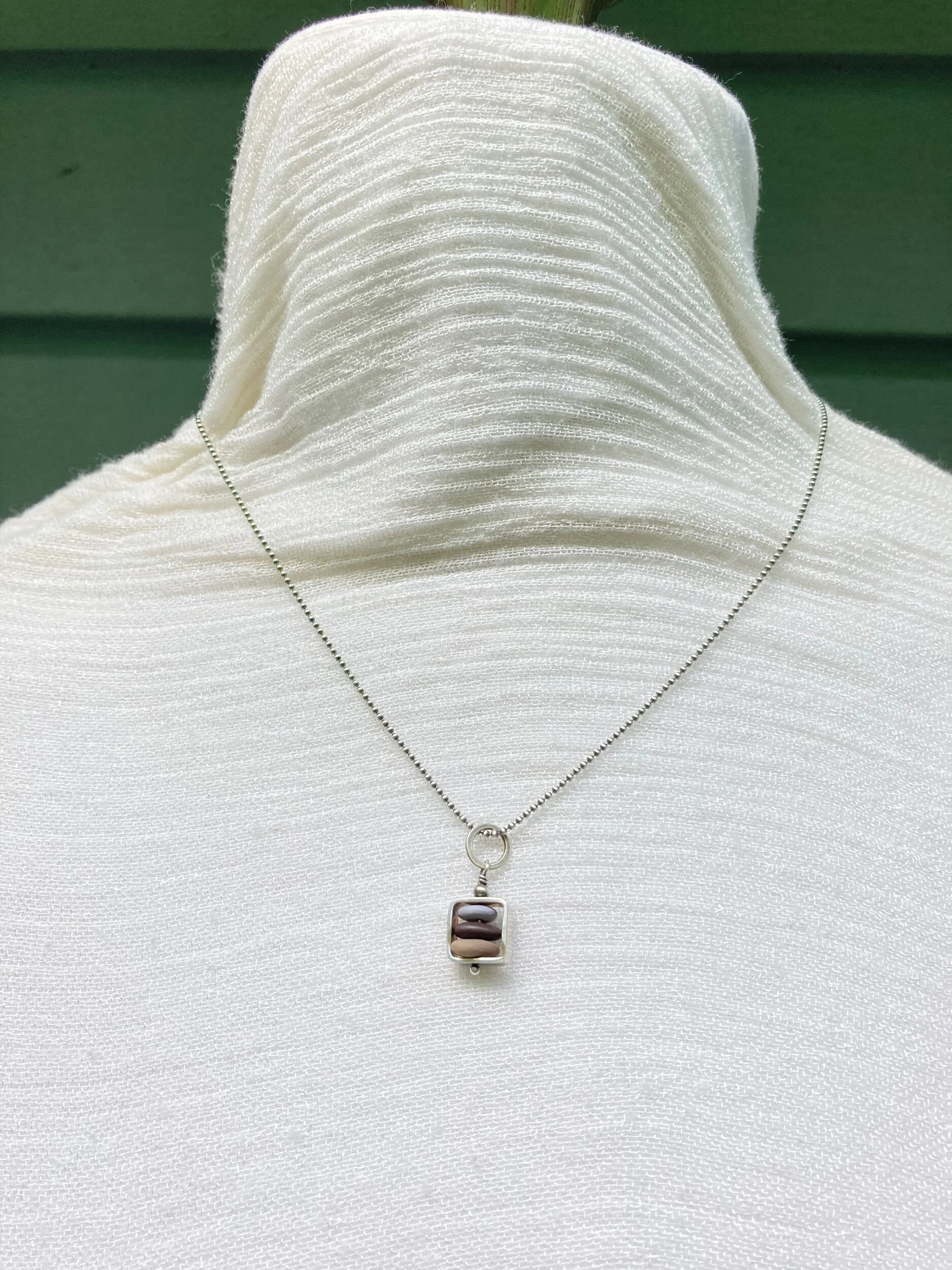 C1F7E07A-735E-4906-8DE3-C0A66A7F4F0A