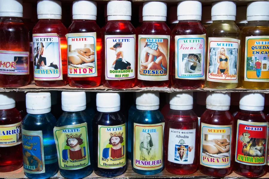 in-photos-step-inside-the-smoke-filled-witchcraft-market-of-mexico-city-body-image-1463932877.jpg