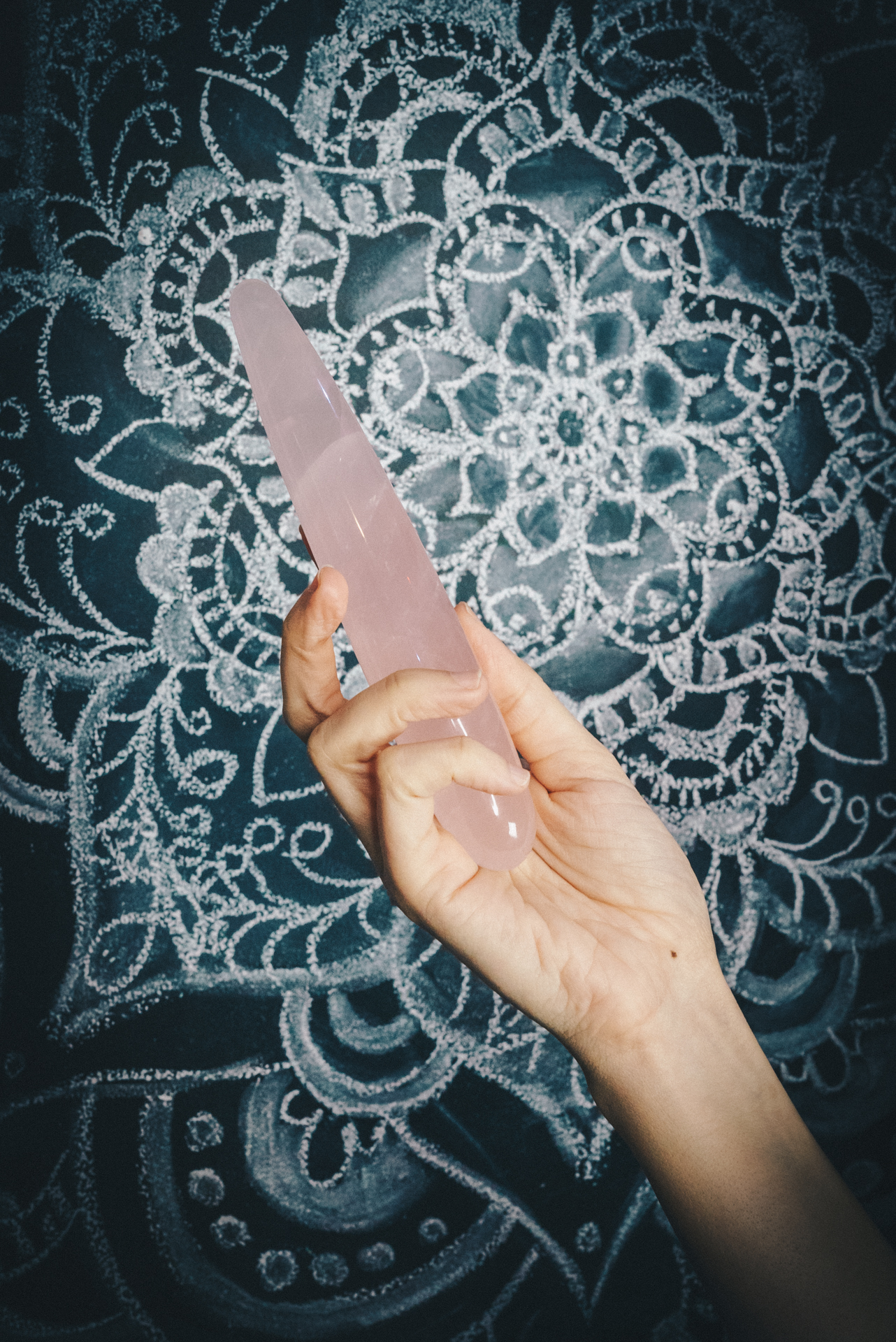 rose dildo.jpg