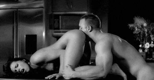 00039b-the-art-of-cunnilingus-johnny-dick-chic-erotica-porn-blog.gif