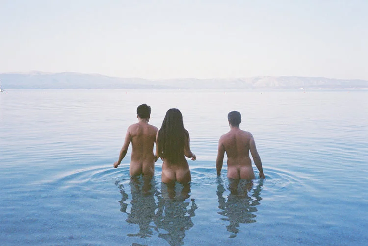Naked+Girl+Two+Guys.jpg