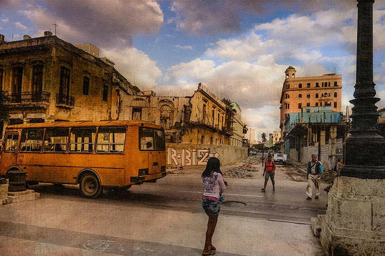 Deteriorating and Abandoned in Havana Gerald Woods