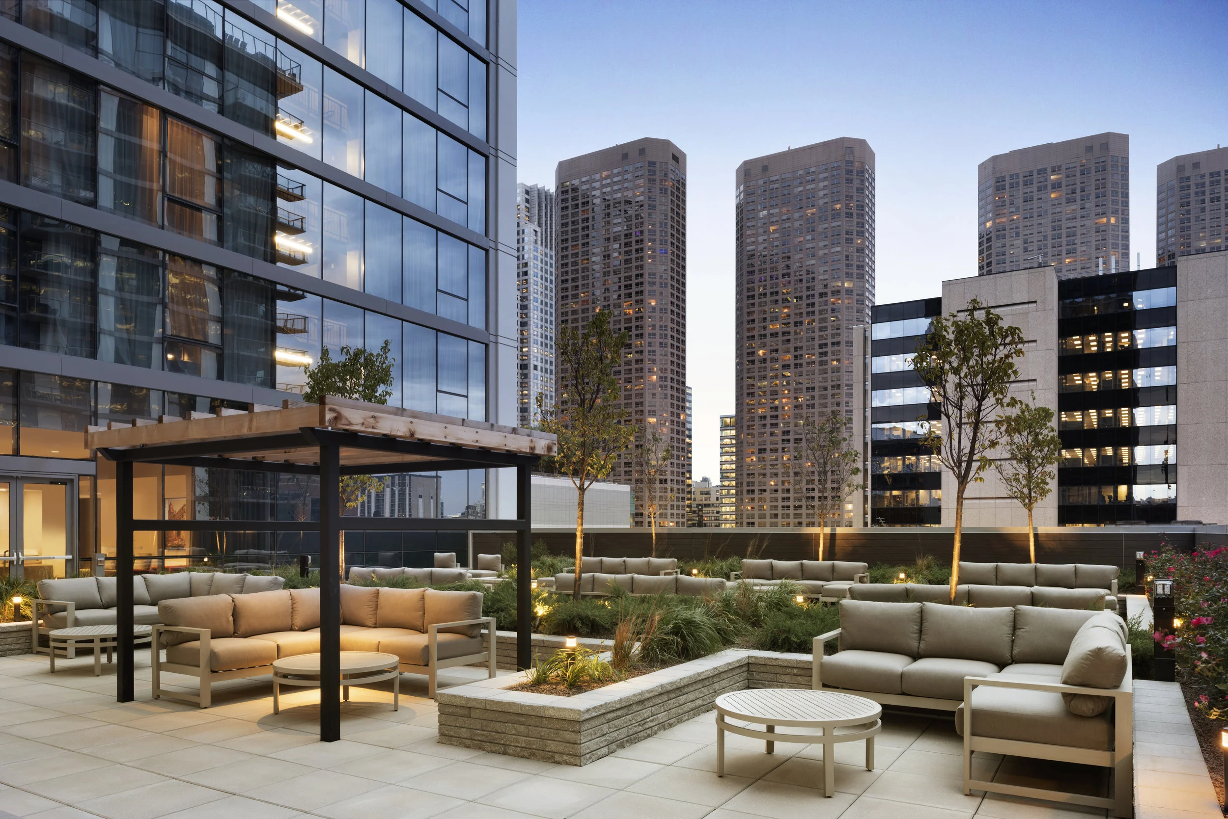 Hampton Inn/Homewood Suites outdoor terrace