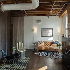 Confidence Bar-18 - Rana Kennelly.jpg