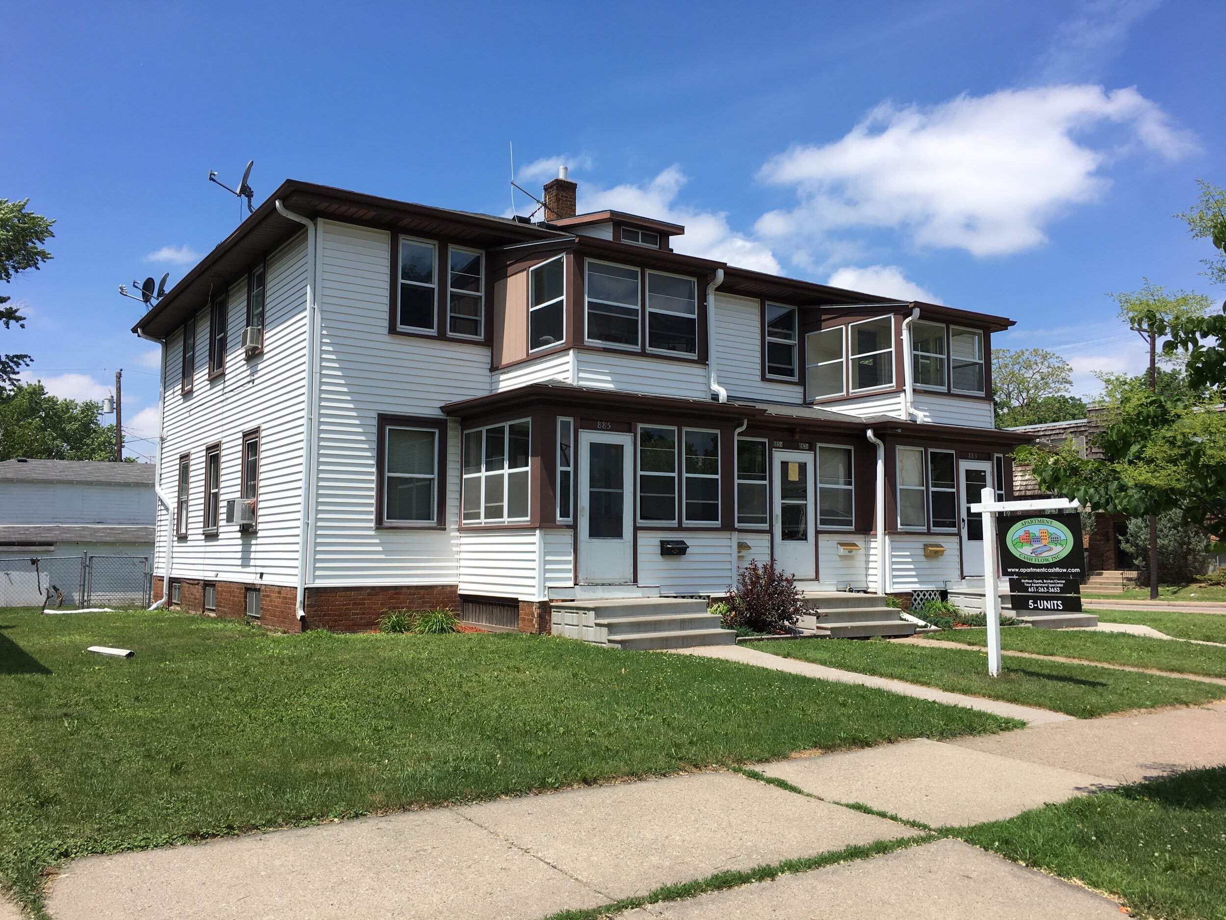 West St.Paul, MN - 885 Ottawa Ave. - 5 UNITS - $460,000 - SOLD