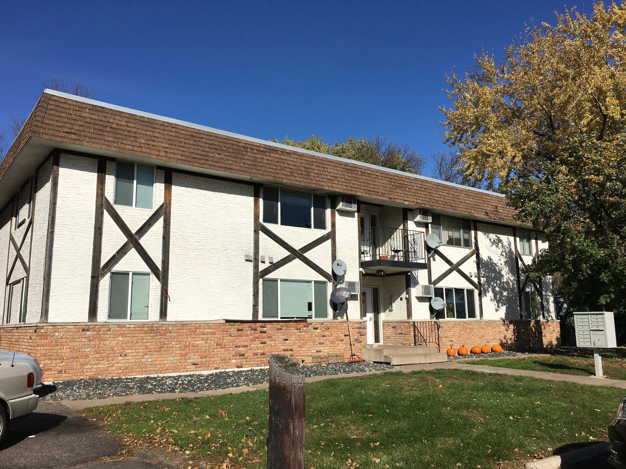 Hudson, WI - 1505 Ward Ave. - 12 UNITS - SOLD - $950,000