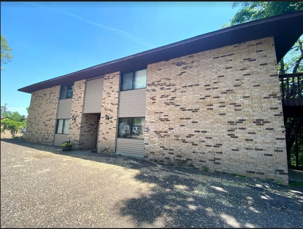Anoka, MN - 2320 Ferry St N - 12 UNITS - SOLD - $1,525,000