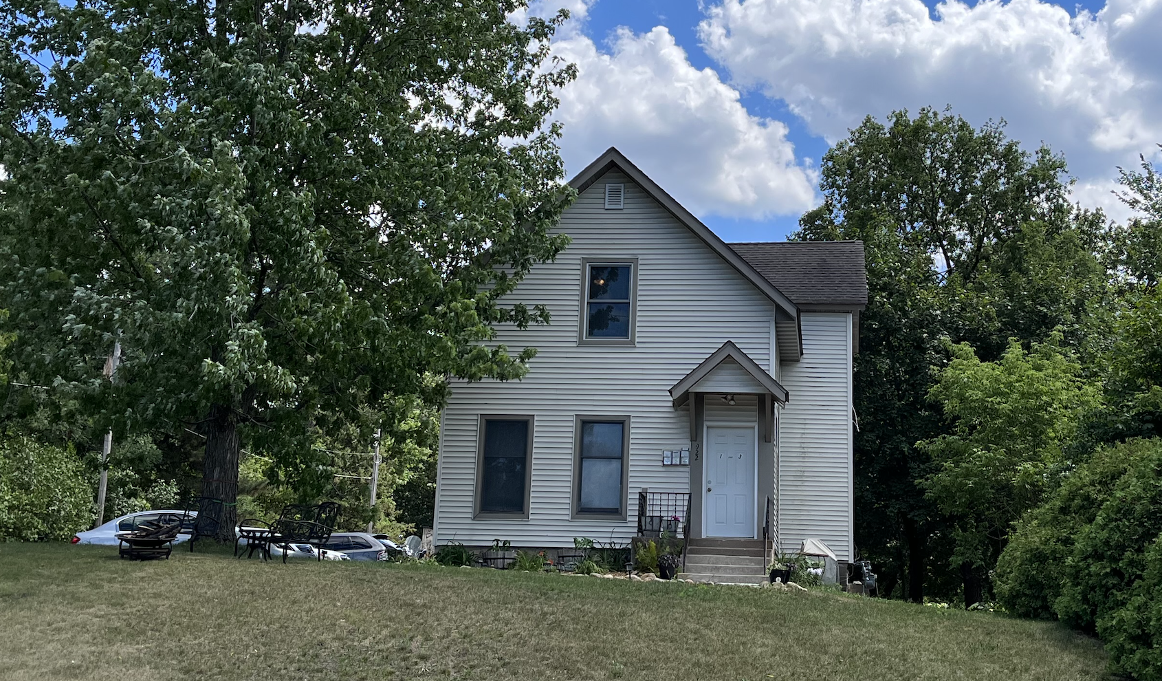 Hudson, WI - 922 Vine St - 3 UNITS - SOLD - $385,000