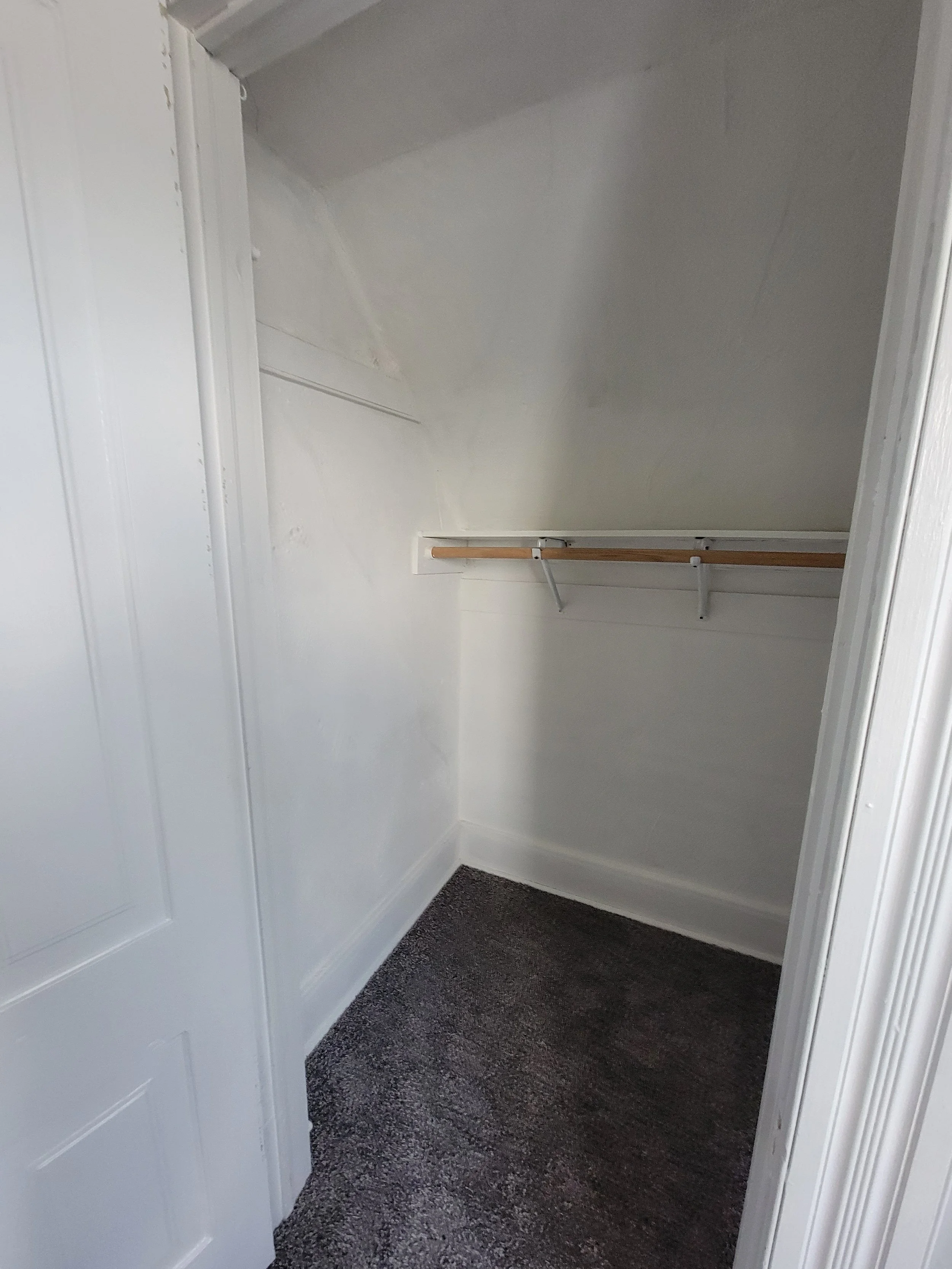 502B (upper unit) Bedroom 2 Closet.jpg