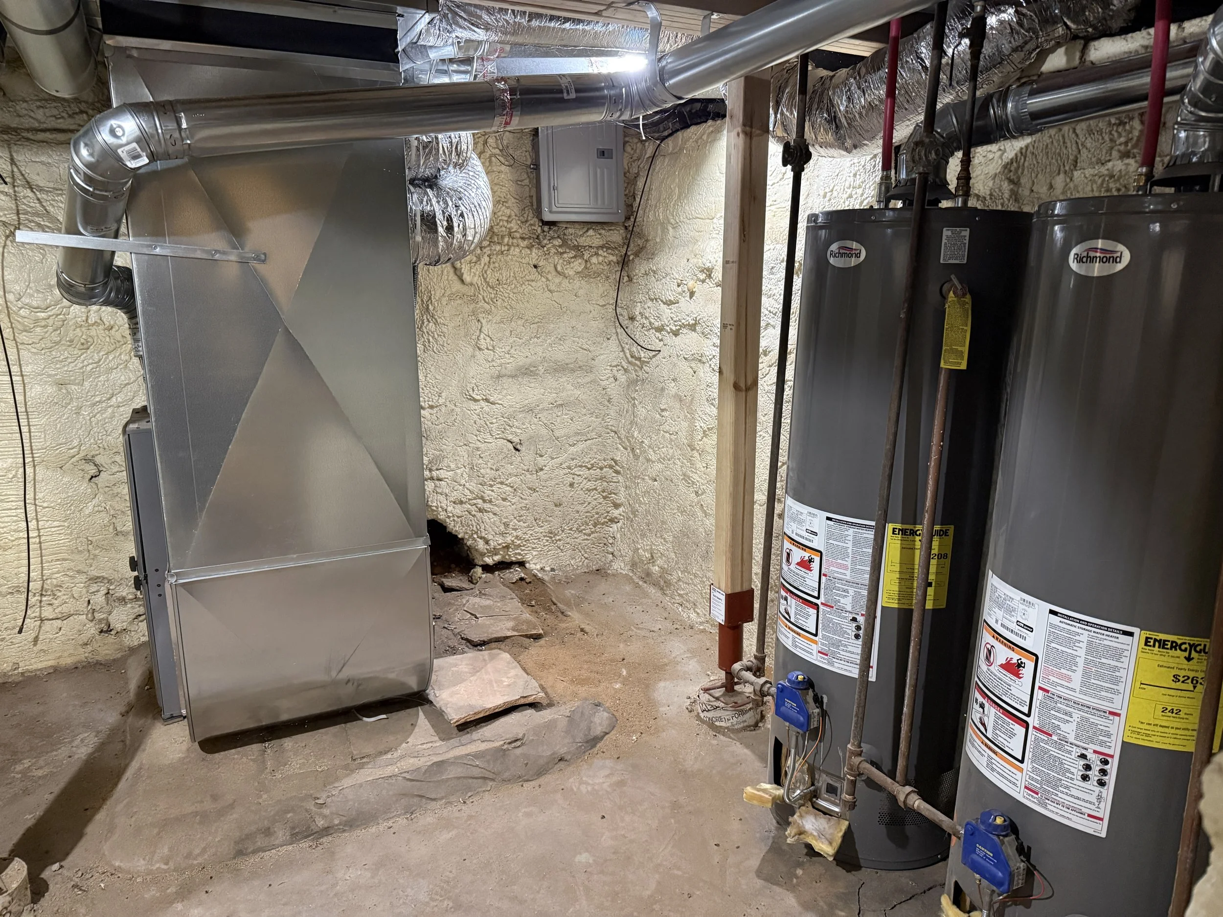 502 Basement Mechanicals2.JPG