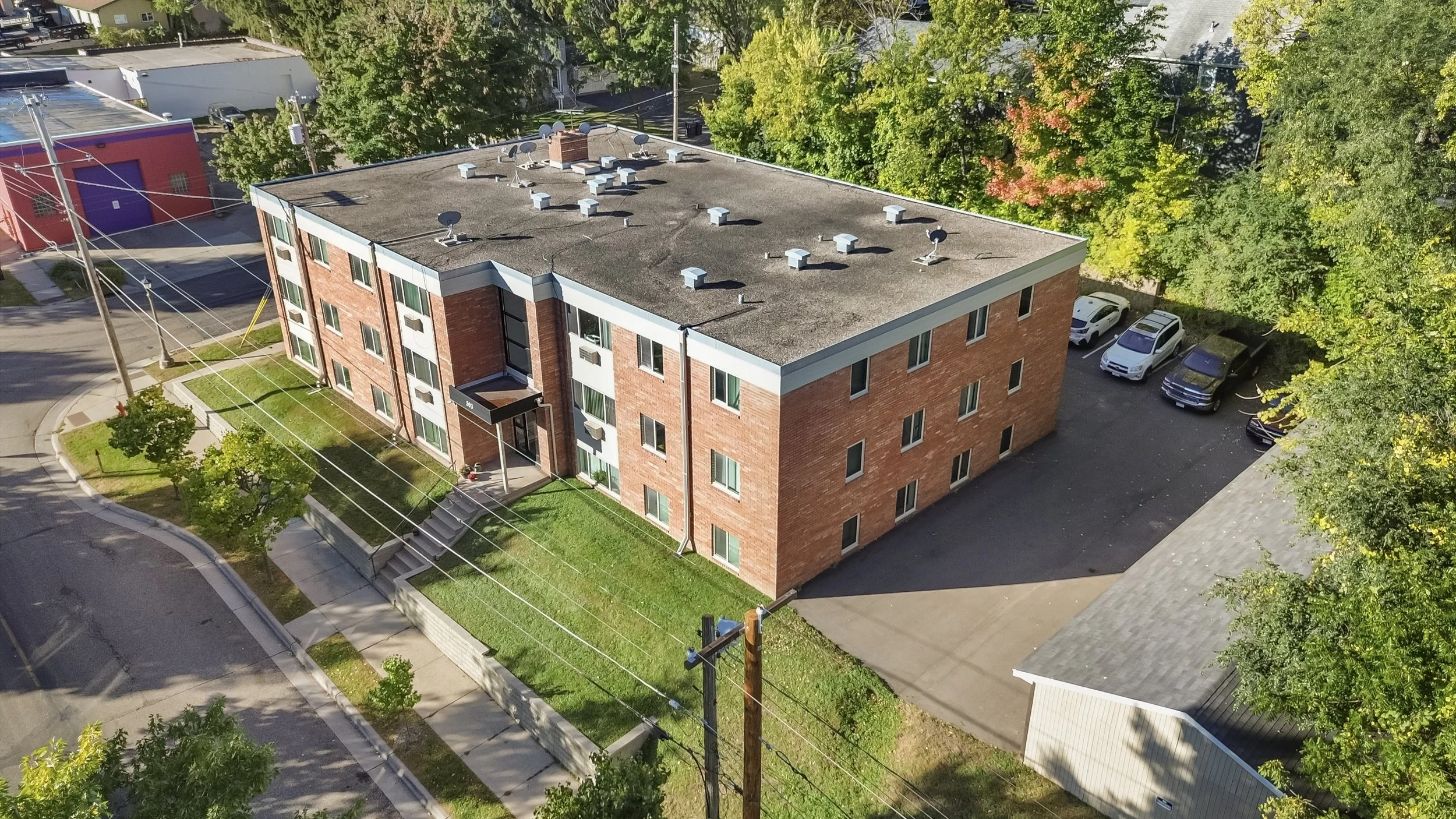 Saint Paul, MN - 503 Ohio St - 15 UNITS - SOLD - $1,650,000