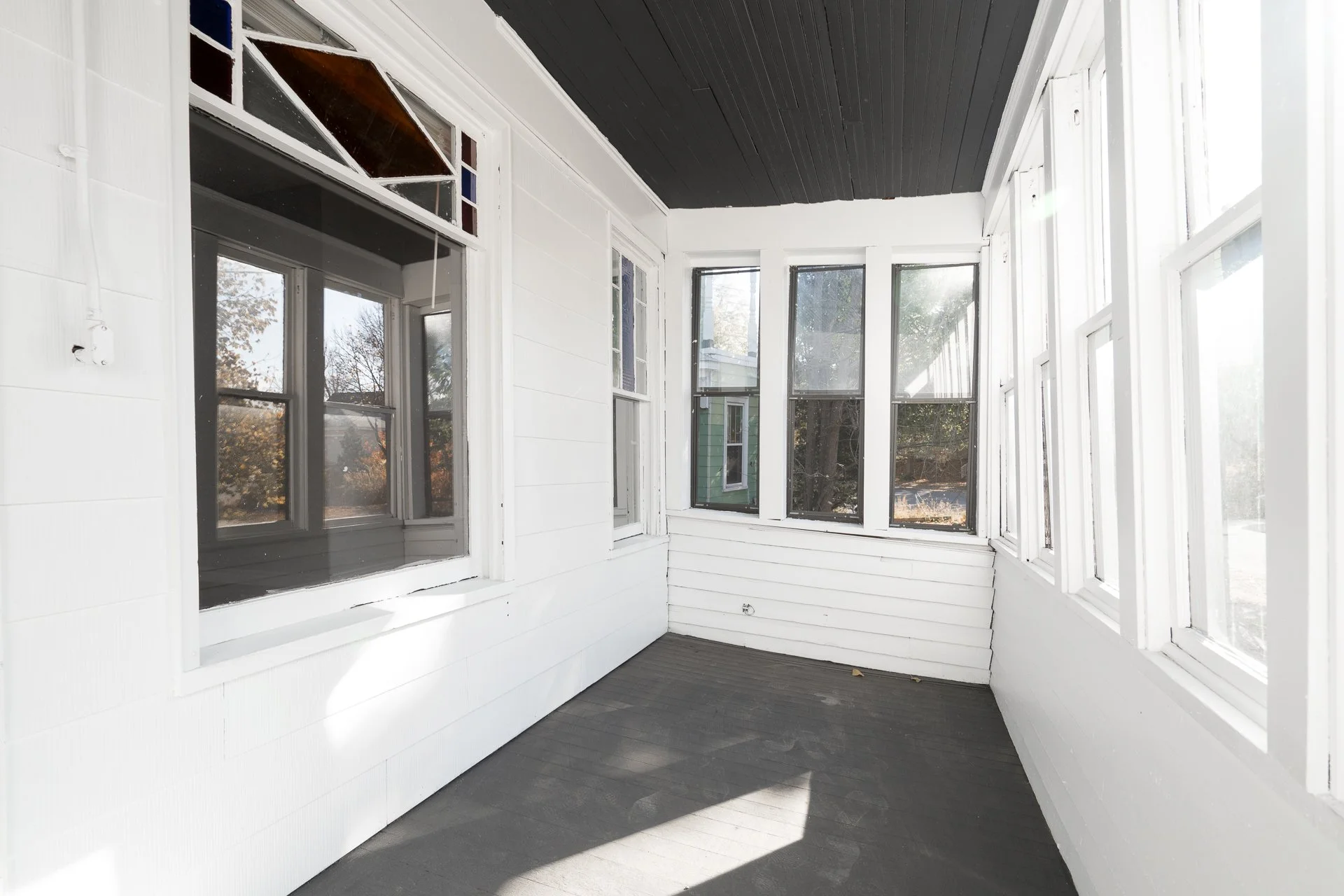 2207 Blake Ave Interiors MLS-15.jpg