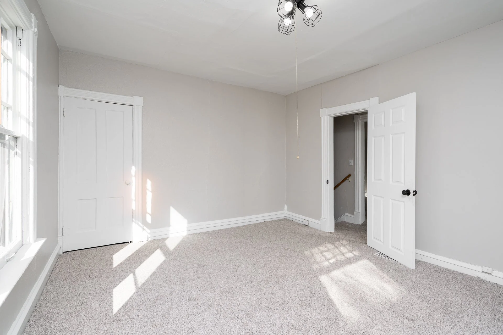 2207 Blake Ave Interiors MLS-10.jpg