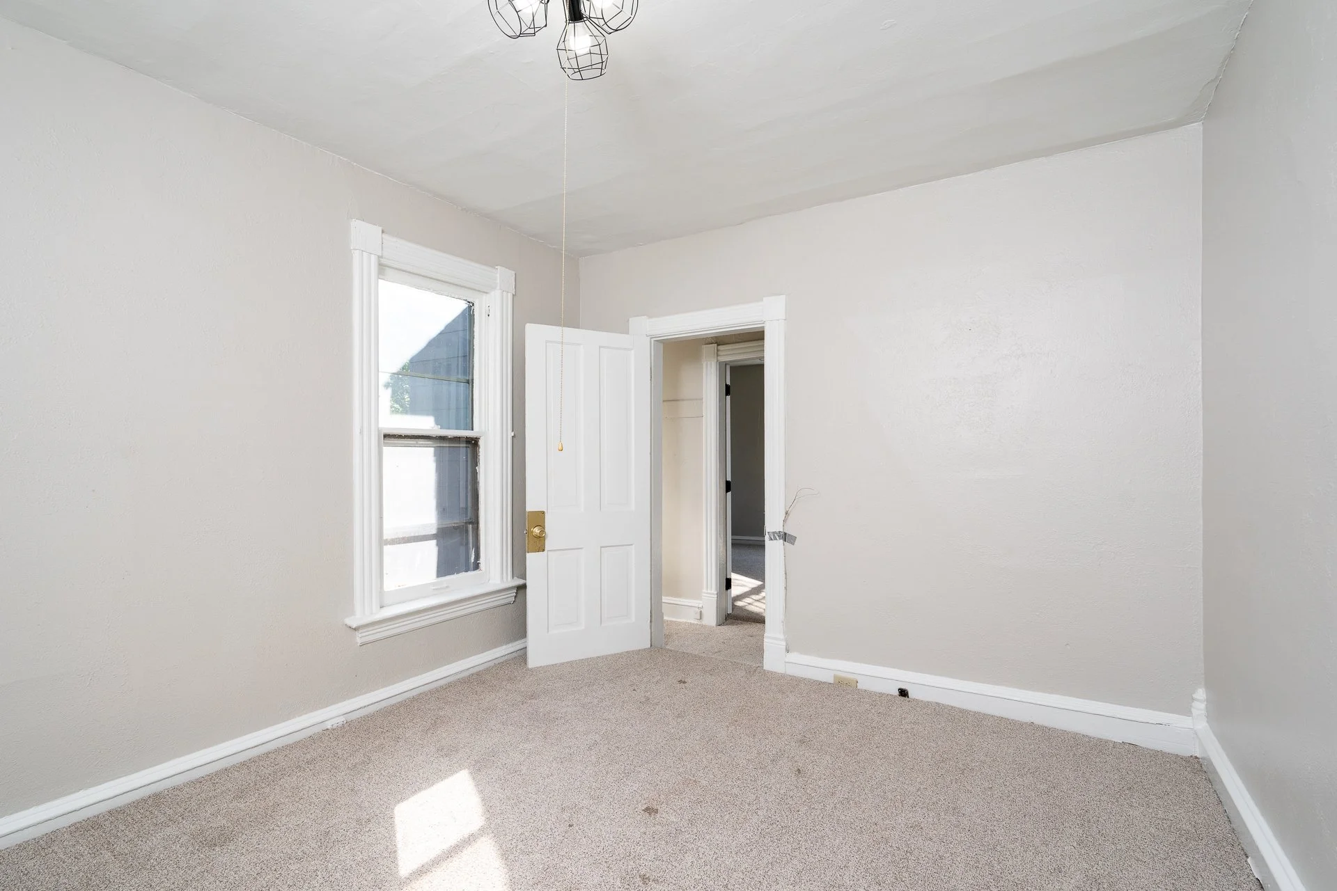 2207 Blake Ave Interiors MLS-11.jpg