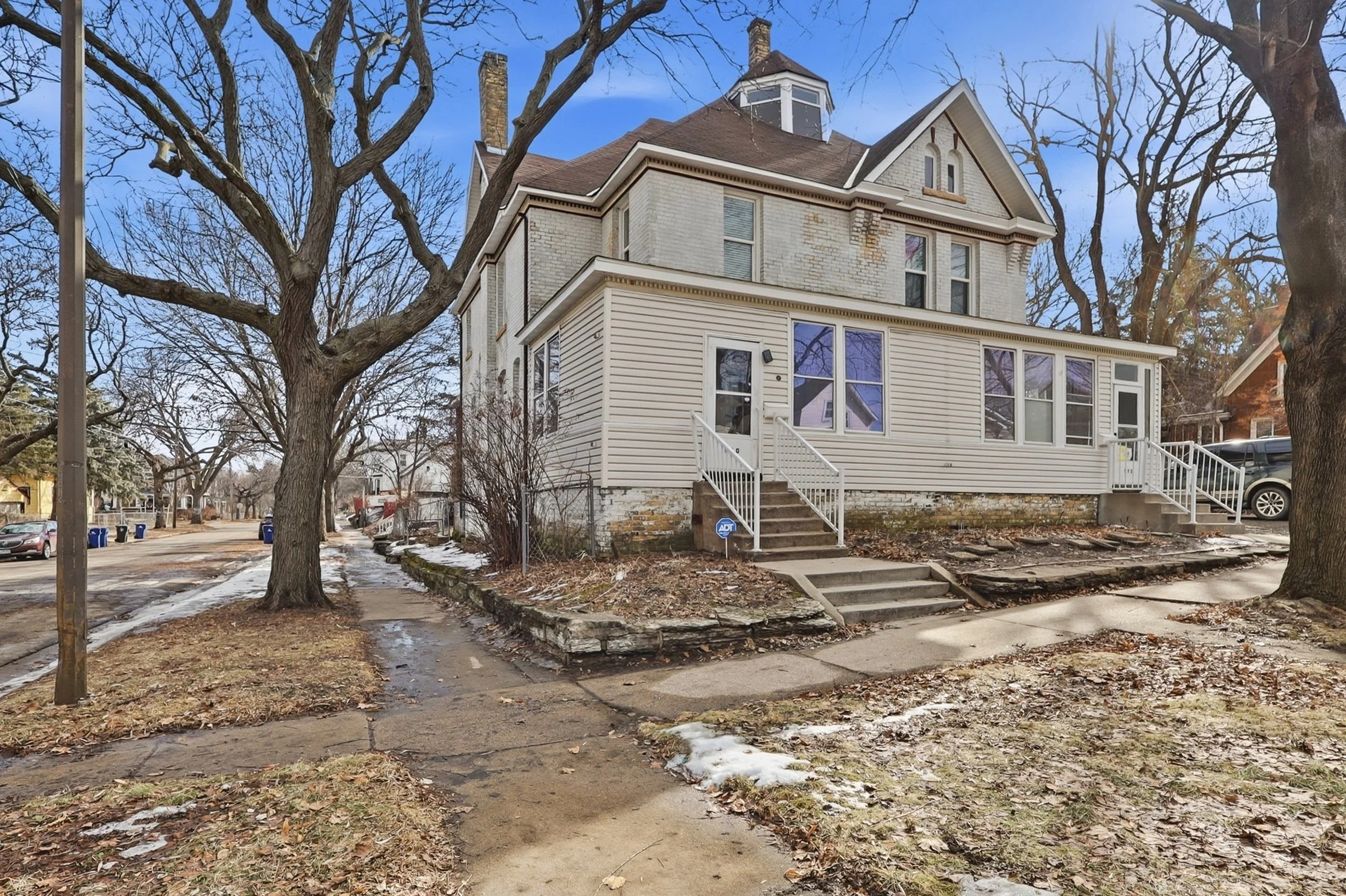 Saint Paul, MN - 570 Hall Ave - 2 UNITS - SOLD - $415,000