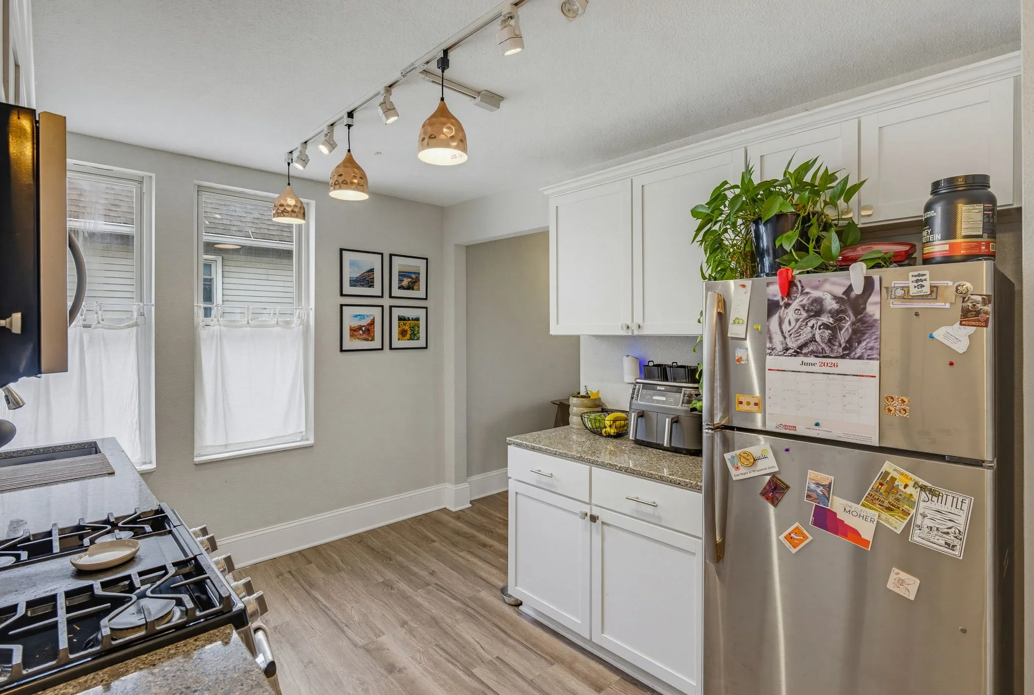 22-web-or-mls-2436-s-wentworth-ave.jpg