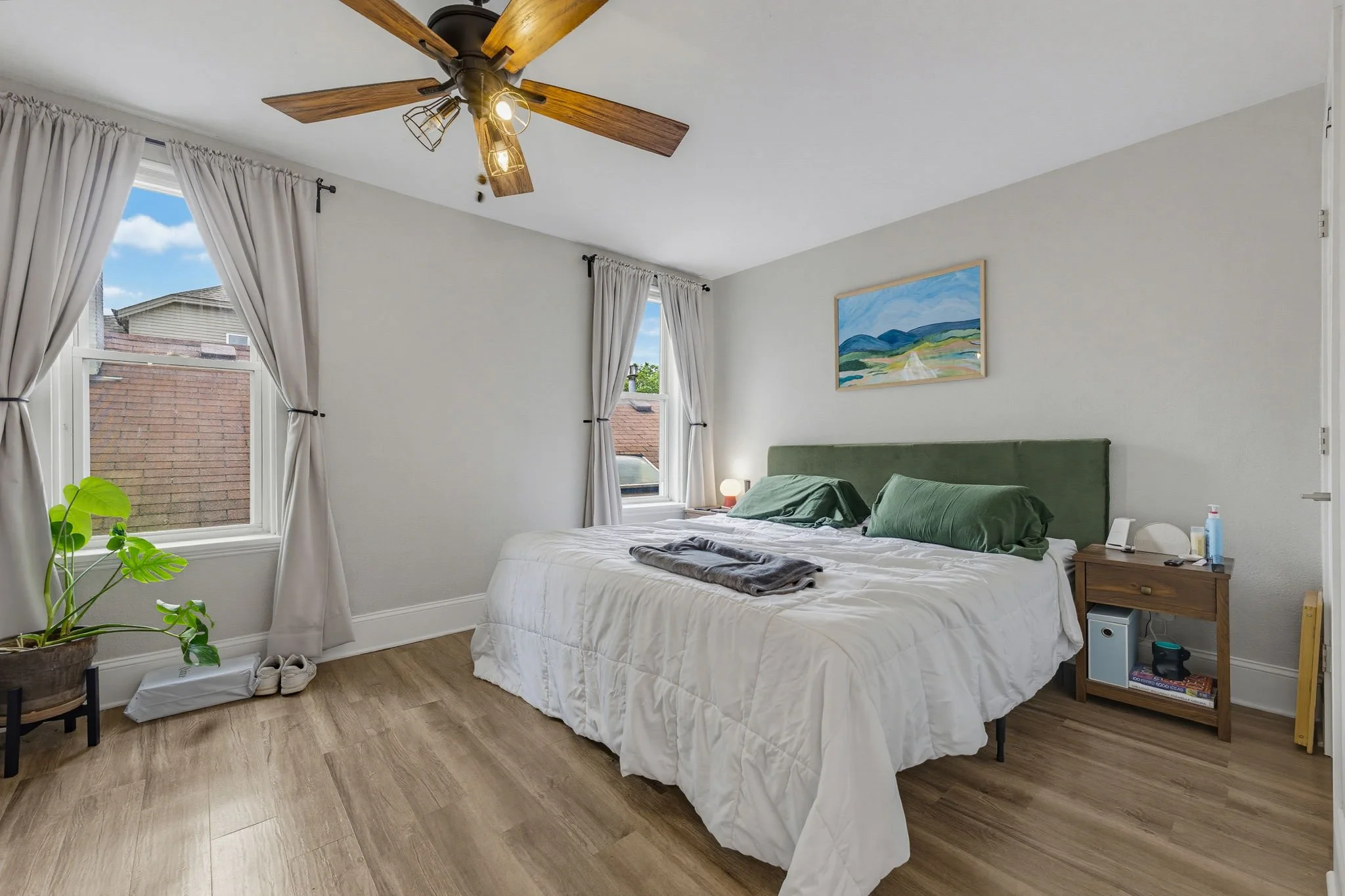 26-web-or-mls-2436-s-wentworth-ave.jpg