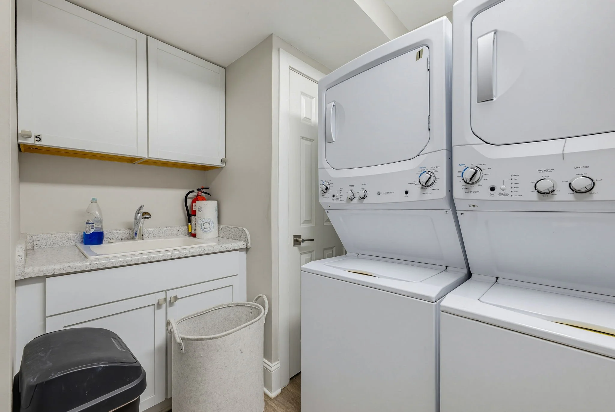 44-web-or-mls-2436-s-wentworth-ave.jpg