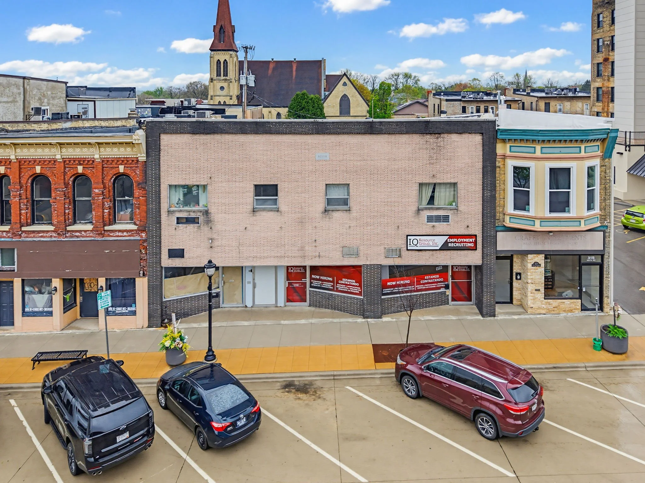 Janesville, WI - 309-313 W Milwaukee - 7 UNITS MIXED-USE - SOLD - $535,000
