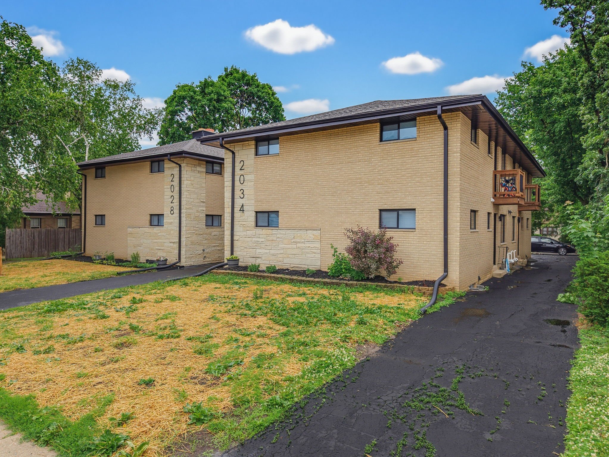 4-web-or-mls-2028-s-81st-st.jpg