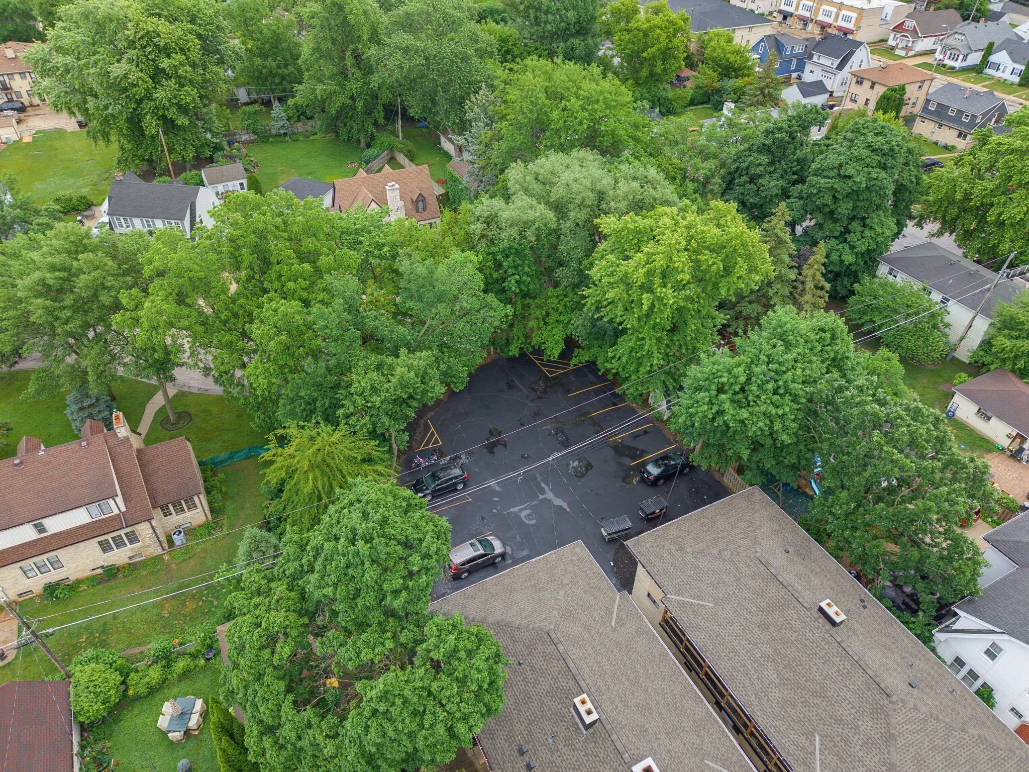 33-web-or-mls-2028-s-81st-st.jpg