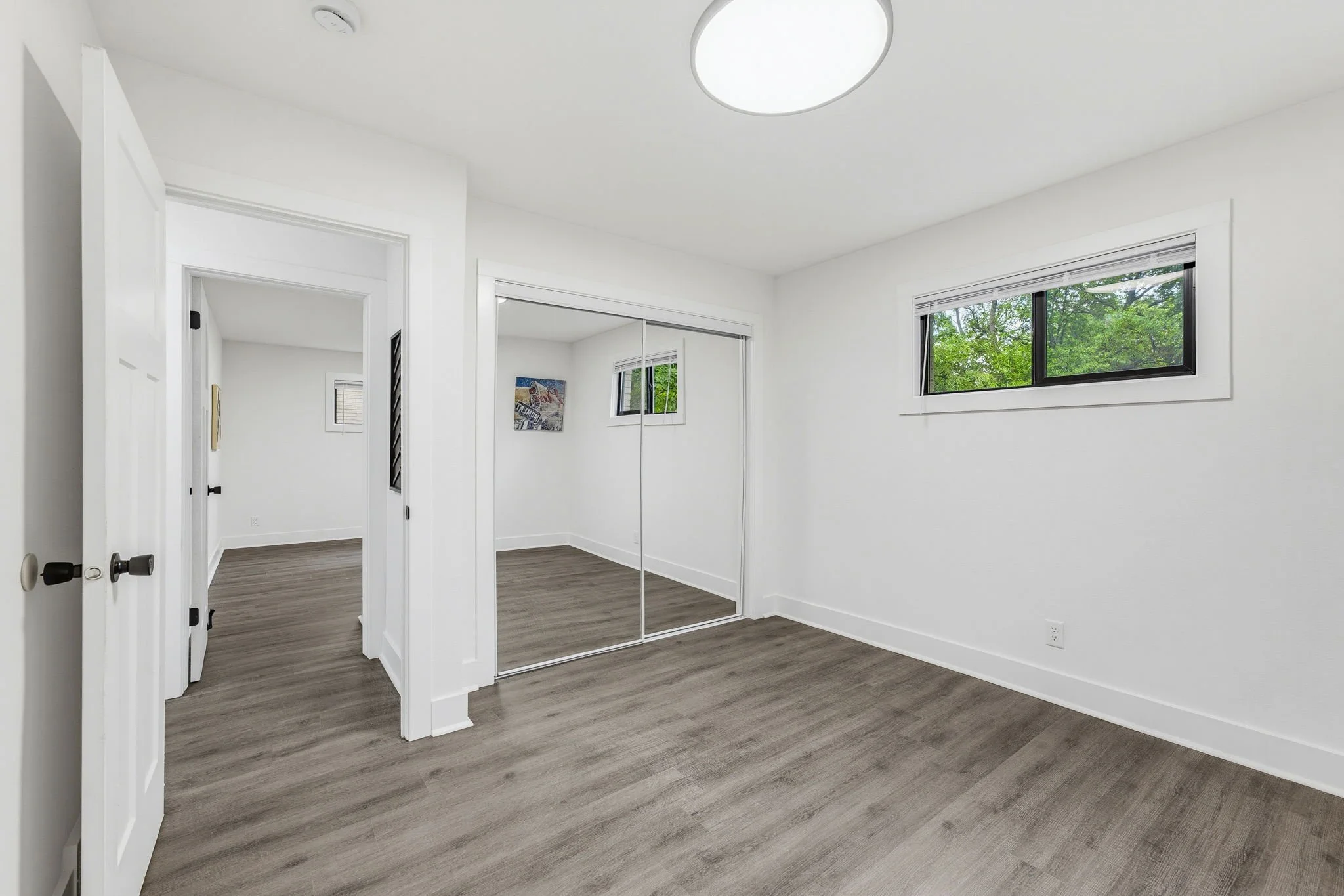 18-web-or-mls-2028-s-81st-st.jpg