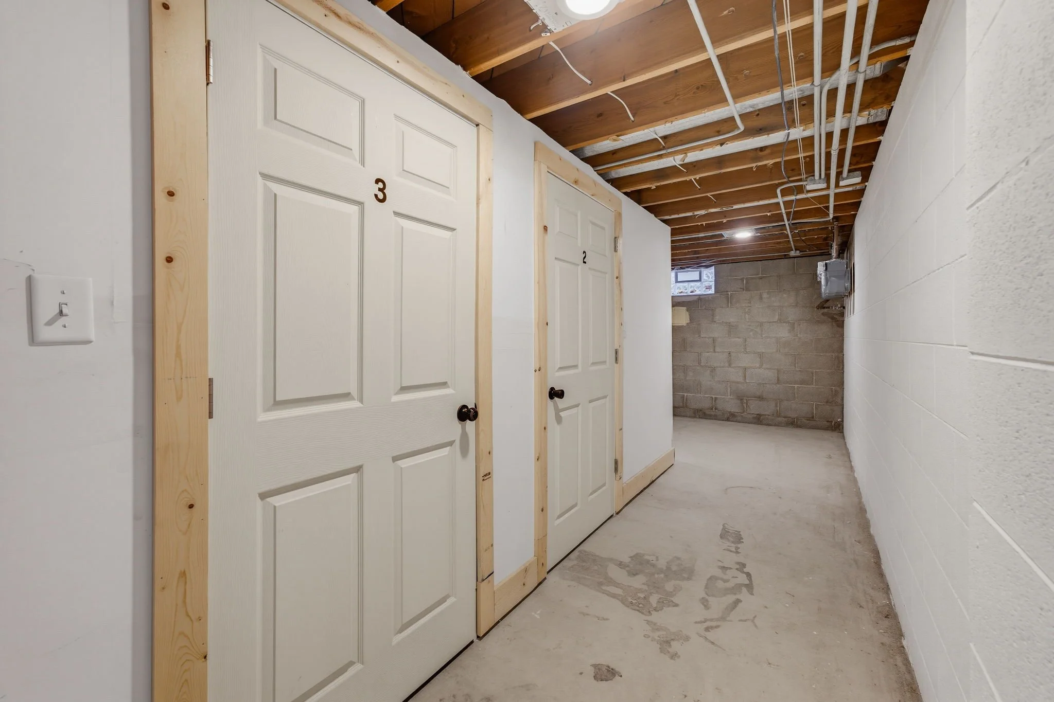 25-web-or-mls-2028-s-81st-st.jpg