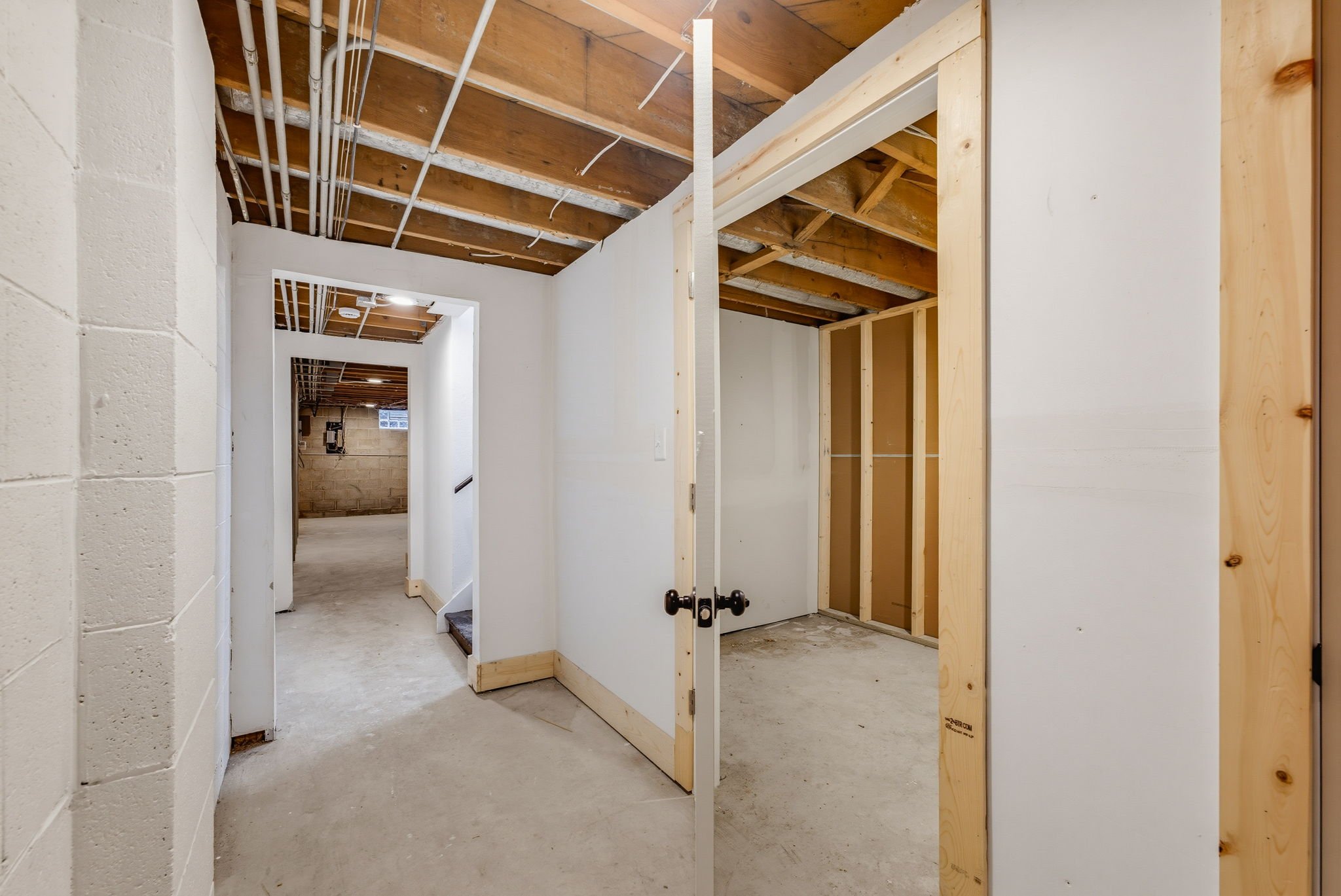 26-web-or-mls-2028-s-81st-st.jpg