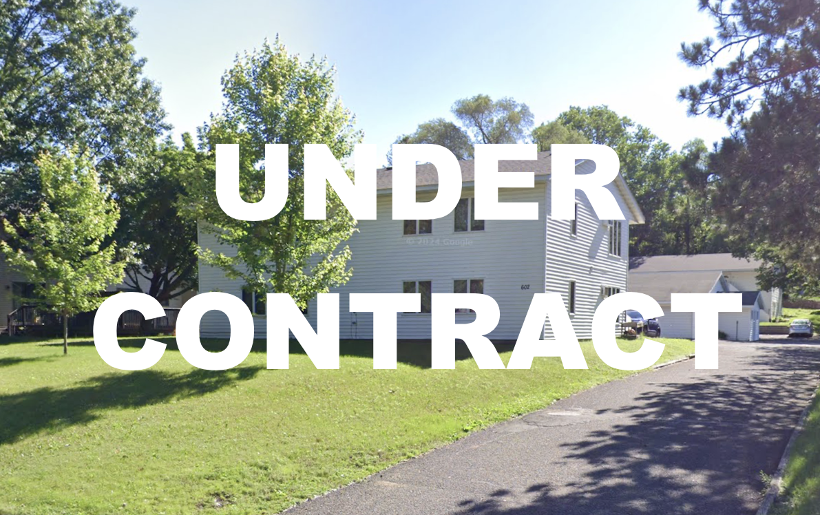 North Hudson, WI - 602 &amp; 604 Forth St N - 8 UNITS - Market Price 